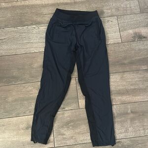 LULU LEMON JOGGERS